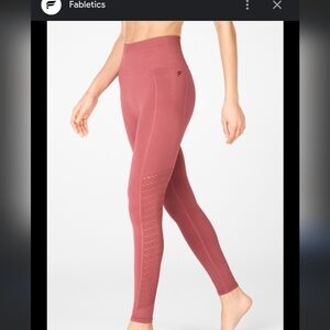 Fabletics 7/8 leggings
